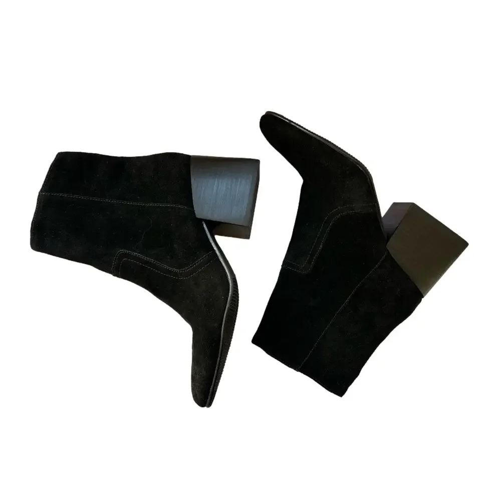 Blondo Salome Black Size 9 Booties Waterproof Suede Stacked Heel Ankle Boots